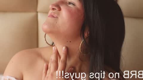 Snapshot of jadeestudios chatting on December 27, 2024, 5:05 pm jadeestudios online show from December 27, 2024, 5:05 pm