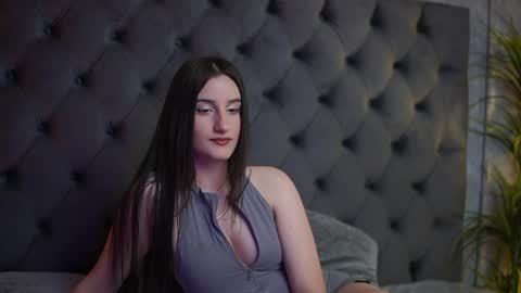 Snapshot of jadehazy chatting on May 29, 2026, 7:34 pm Jade online show from May 29, 2026, 7:34 pm