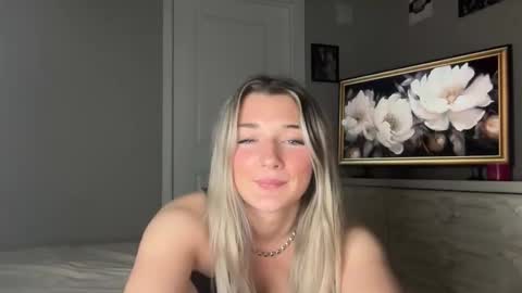 Jade james online show from March 25, 2026, 2:17 am