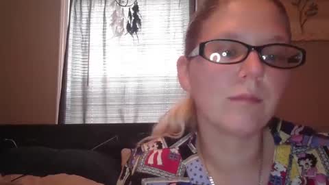 JadeLuv online show from January 19, 2025, 6:21 pm