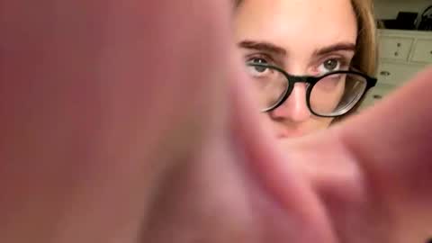 jademonroe0522 online show from December 22, 2025, 10:12 am