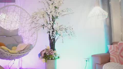 Jade Summer online show from September 17, 2025, 11:34 am