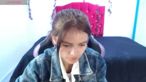jaide412638 online show from June 1, 2026, 9:27 pm
