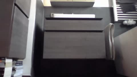 Snapshot of jak_81 chatting on April 8, 2026, 5:51 am jak_81 online show from April 8, 2026, 5:51 am