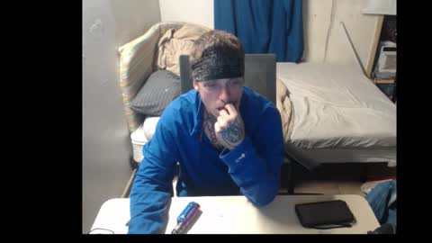 showingitoff online show from November 2, 2025, 1:19 am