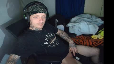 showingitoff online show from February 10, 2026, 5:22 am