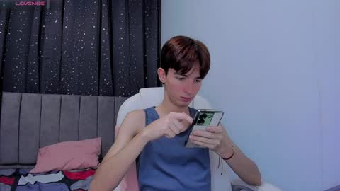 Snapshot of jake_evanss_ chatting on December 15, 2024, 11:01 am JAKE online show from December 15, 2024, 11:01 am