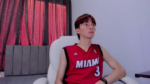 Snapshot of jake_evanss_ chatting on January 18, 2025, 1:40 pm JAKE online show from January 18, 2025, 1:40 pm