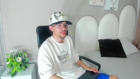 Snapshot of jake_miller__ chatting on April 30, 2026, 9:08 pm Jake online show from April 30, 2026, 9:08 pm