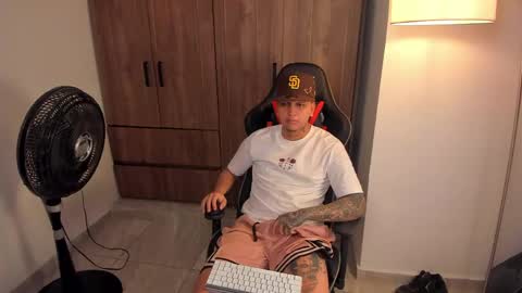 Snapshot of jake_pons chatting on May 14, 2026, 9:27 am Jake Pons online show from May 14, 2026, 9:27 am