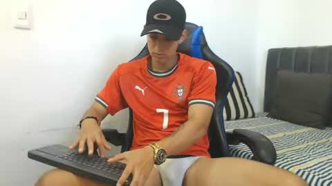 Hi guys im new 3 online show from July 6, 2026, 5:37 pm