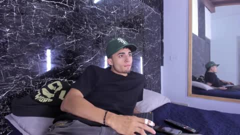 Snapshot of james_06_ chatting on April 10, 2026, 11:15 am james_06_ online show from April 10, 2026, 11:15 am