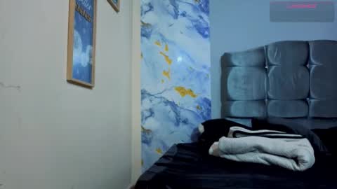 james_adamss_ online show from March 28, 2026, 11:21 am