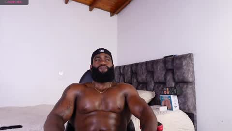 Snapshot of james_bbcmuscle chatting on July 10, 2026, 12:37 am James BBC online show from July 10, 2026, 12:37 am