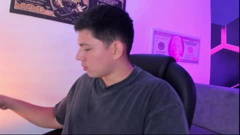 james_cr online show from September 28, 2025, 3:01 am