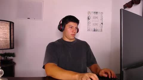 james_cr online show from October 4, 2025, 3:48 am