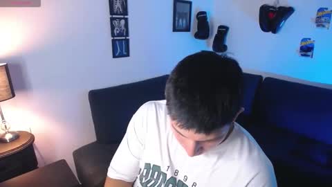 james_cr online show from March 1, 2026, 1:07 am