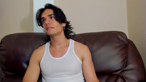 james_morrisonm online show from November 12, 2025, 9:14 pm