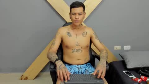 Snapshot of jamesinked_ chatting on December 13, 2024, 3:32 pm Jamesinked  online show from December 13, 2024, 3:32 pm