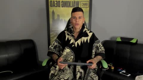 Snapshot of jamesinked_ chatting on December 20, 2024, 1:58 am Jamesinked  online show from December 20, 2024, 1:58 am