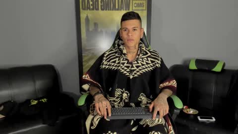 Snapshot of jamesinked_ chatting on December 23, 2024, 1:18 am Jamesinked  online show from December 23, 2024, 1:18 am