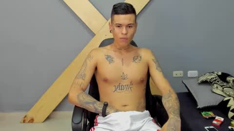 Snapshot of jamesinked_ chatting on December 26, 2024, 4:04 pm Jamesinked  online show from December 26, 2024, 4:04 pm