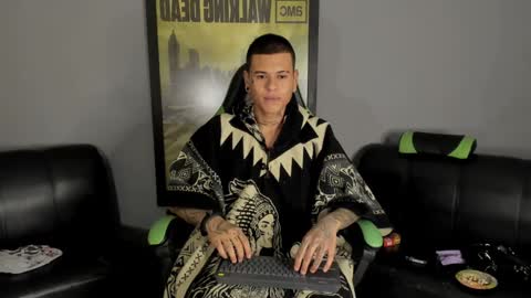 Snapshot of jamesinked_ chatting on January 4, 2025, 5:16 am Jamesinked  online show from January 4, 2025, 5:16 am