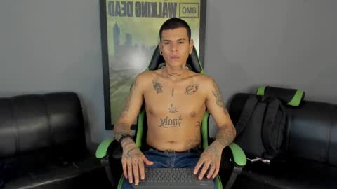 Snapshot of jamesinked_ chatting on January 12, 2025, 4:50 pm Jamesinked  online show from January 12, 2025, 4:50 pm