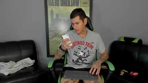 Snapshot of jamesinked_ chatting on January 27, 2025, 4:54 pm Jamesinked  online show from January 27, 2025, 4:54 pm