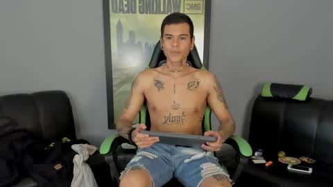 Snapshot of jamesinked_ chatting on February 12, 2025, 7:24 pm Jamesinked  online show from February 12, 2025, 7:24 pm