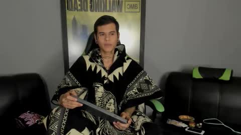 Snapshot of jamesinked_ chatting on March 7, 2025, 5:18 am Jamesinked  online show from March 7, 2025, 5:18 am