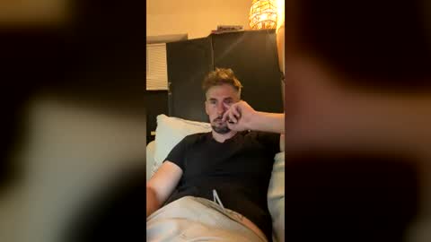 Snapshot of jamesmassion chatting on June 30, 2026, 10:33 pm jamesmassion online show from June 30, 2026, 10:33 pm