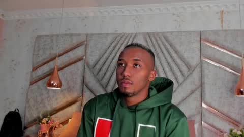 Snapshot of jamesparck chatting on December 27, 2024, 12:34 pm James online show from December 27, 2024, 12:34 pm