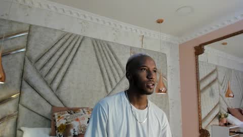 Snapshot of jamesparck chatting on February 9, 2025, 12:08 pm James online show from February 9, 2025, 12:08 pm