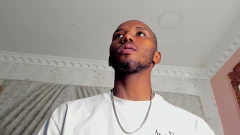 Snapshot of jamesparck chatting on March 1, 2025, 3:05 pm James online show from March 1, 2025, 3:05 pm