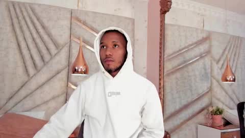 Snapshot of jamesparck chatting on March 7, 2025, 12:01 pm James online show from March 7, 2025, 12:01 pm