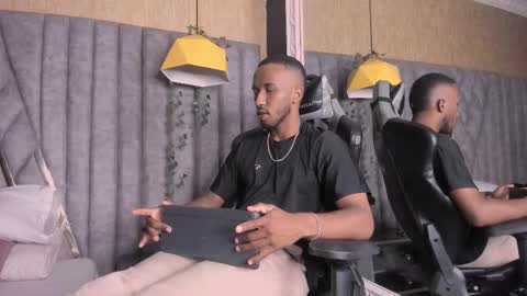 Snapshot of jamesparck chatting on February 26, 2026, 8:30 pm James online show from February 26, 2026, 8:30 pm