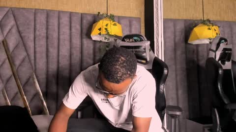 James  online show from April 10, 2026, 11:09 pm