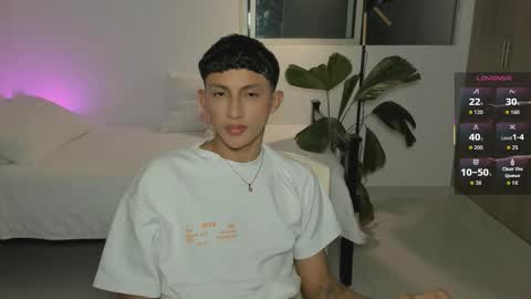 jamess_blanco online show from February 11, 2026, 6:51 am