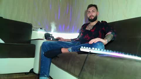 Robbie online show from February 25, 2025, 7:09 am