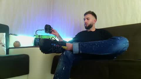 Robbie online show from March 5, 2025, 3:18 am