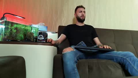 Robbie online show from March 12, 2025, 5:57 am