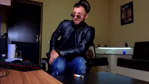 Robbie online show from October 14, 2025, 8:15 am