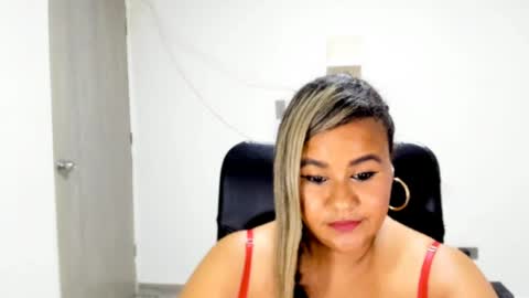 jan_milkhot online show from April 12, 2026, 5:12 am