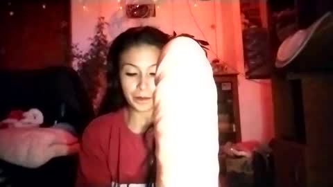 janariivera1 online show from April 7, 2026, 11:26 pm