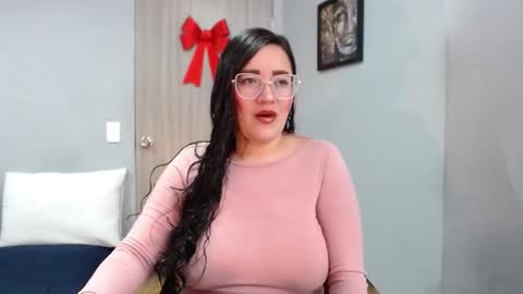 Snapshot of jane_and_paul1 chatting on February 19, 2026, 8:49 pm online show from February 19, 2026, 8:49 pm