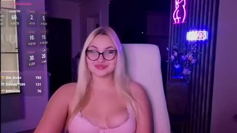 Jane online show from November 24, 2025, 11:04 pm