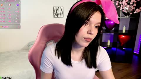 Alexia online show from April 4, 2026, 8:01 am