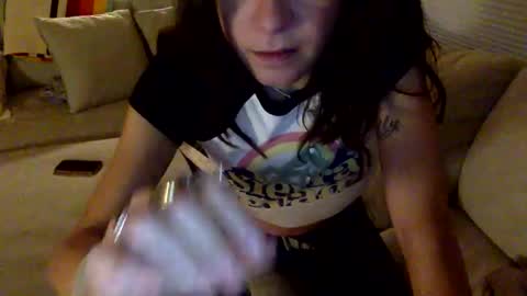 janicepepper online show from December 16, 2025, 2:44 pm