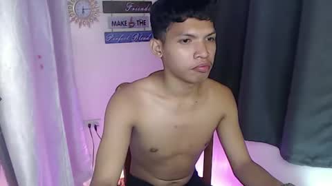 janlloyd04 online show from November 9, 2025, 11:47 pm